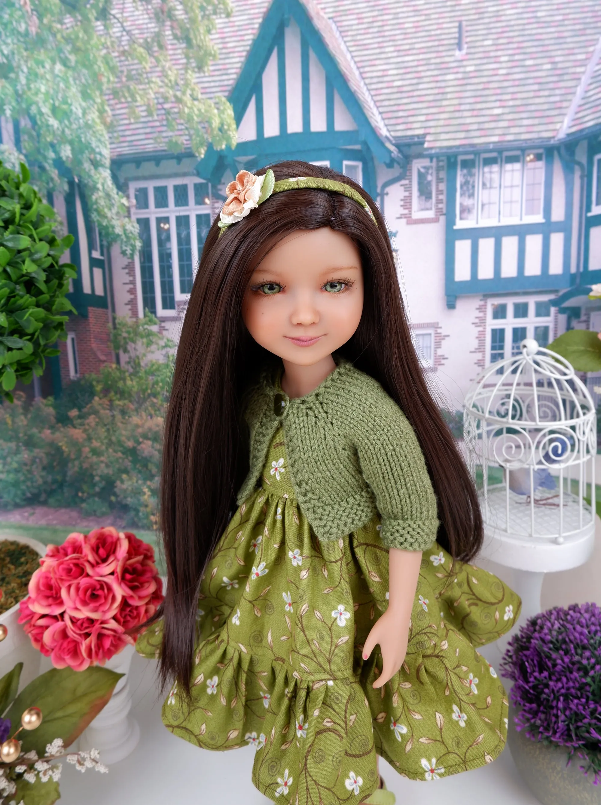 Beautiful Meadow - dress & sweater with shoes for Ruby Red Fashion Friends doll