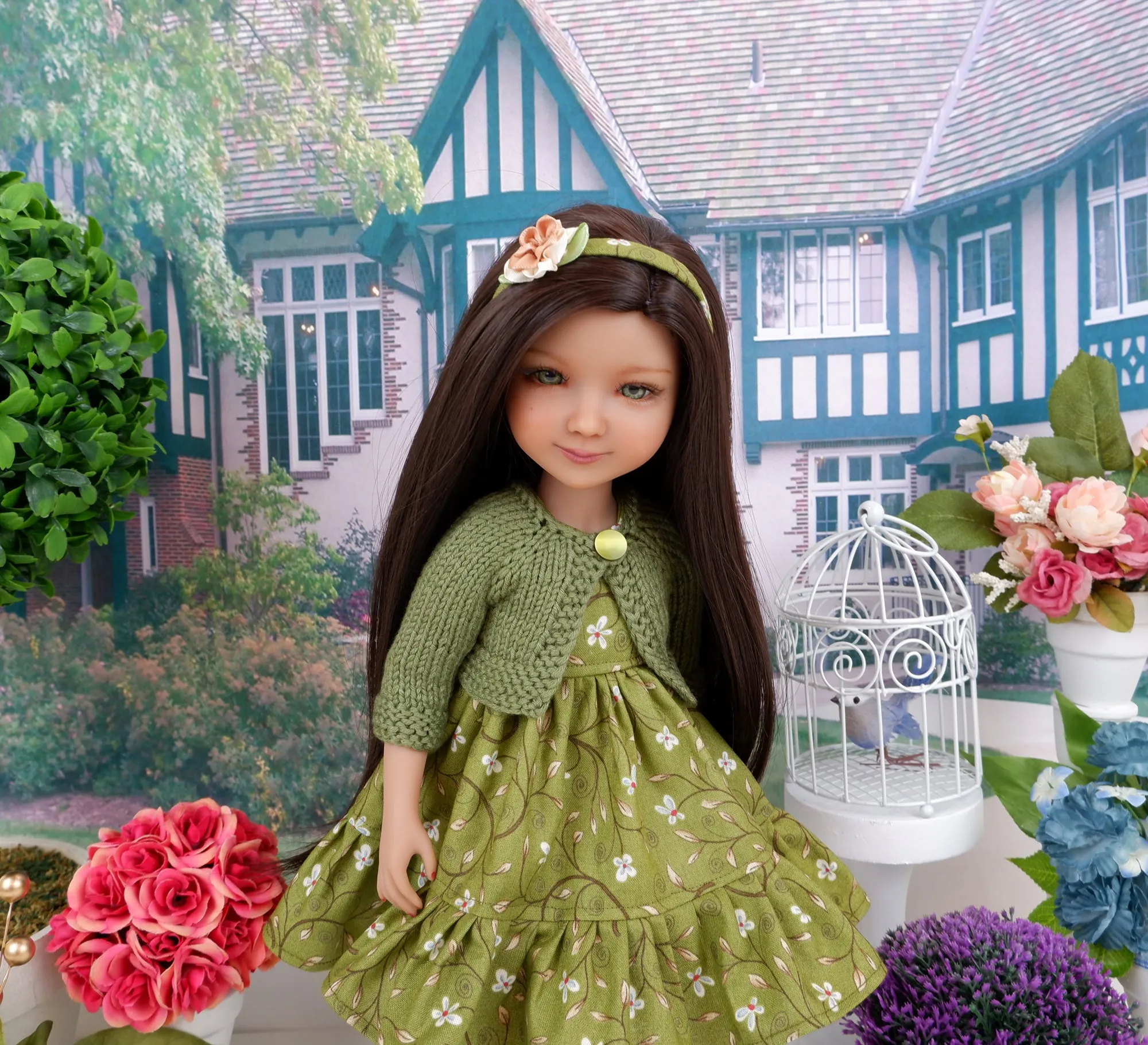 Beautiful Meadow - dress & sweater with shoes for Ruby Red Fashion Friends doll