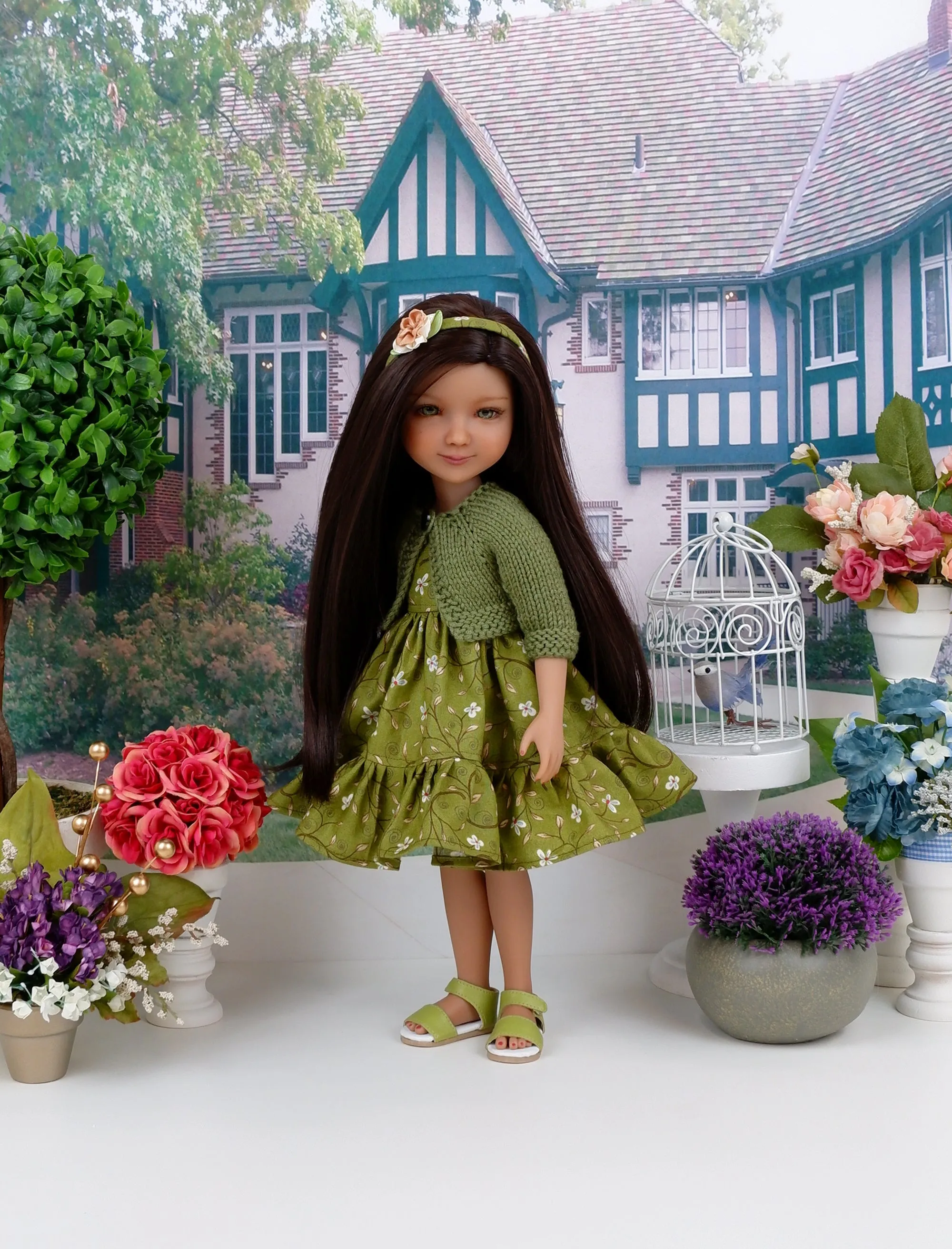 Beautiful Meadow - dress & sweater with shoes for Ruby Red Fashion Friends doll