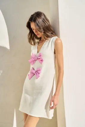 FRONT BOW DETAIL SLEEVELESS SWEATER MINI DRESS