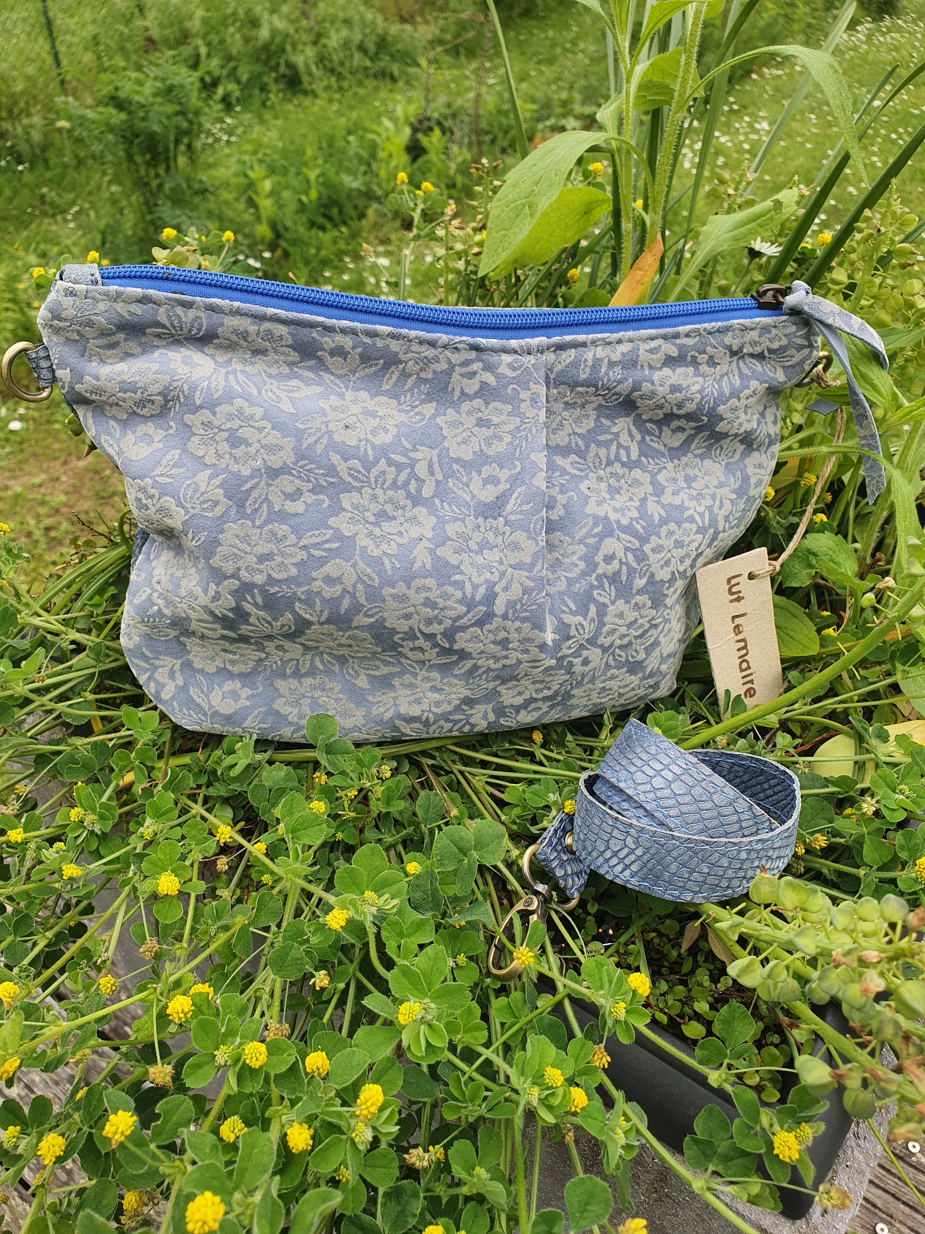 Leather pochette MONA