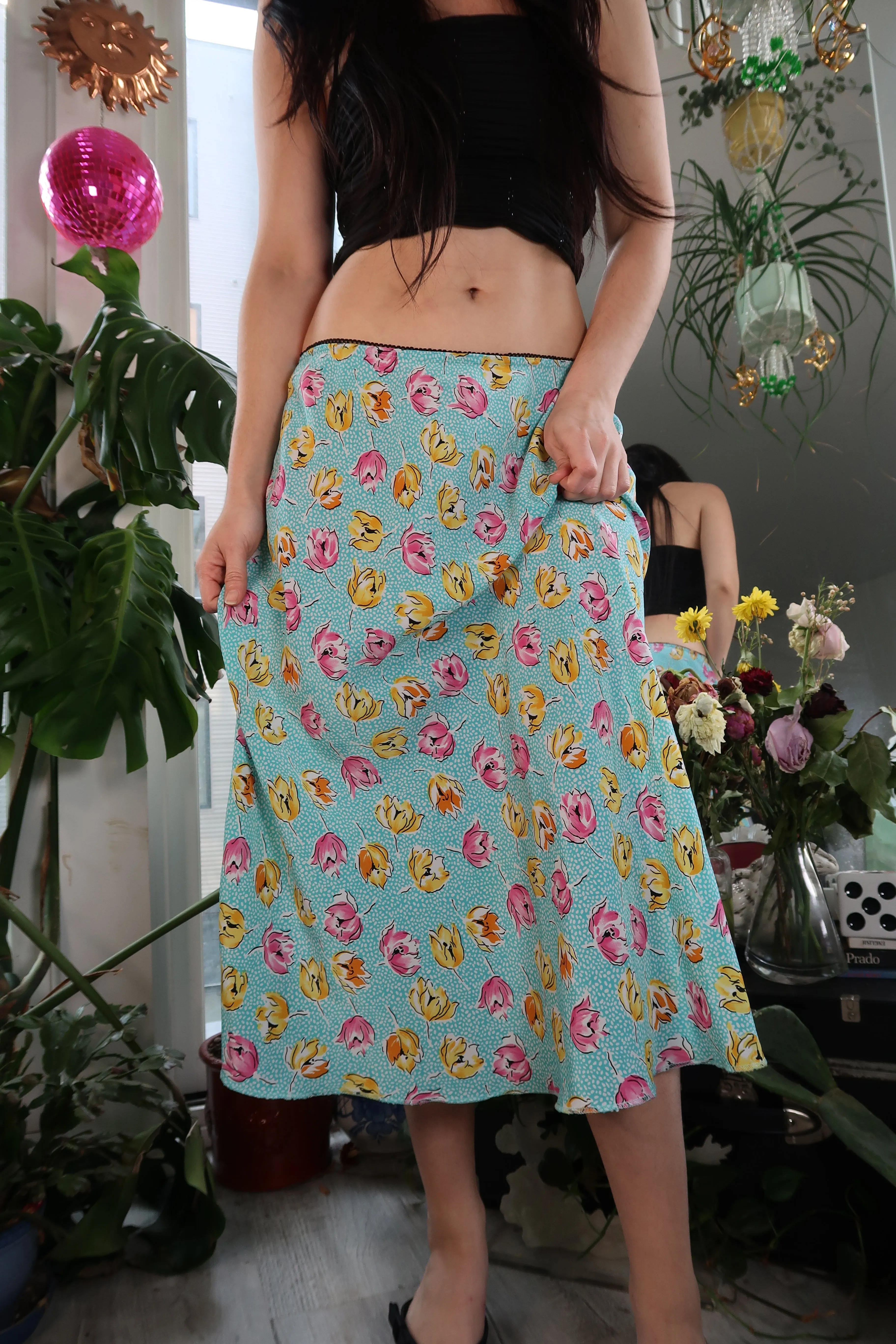 Vintage 2000s Pink and Yellow Roses Midi Skirt
