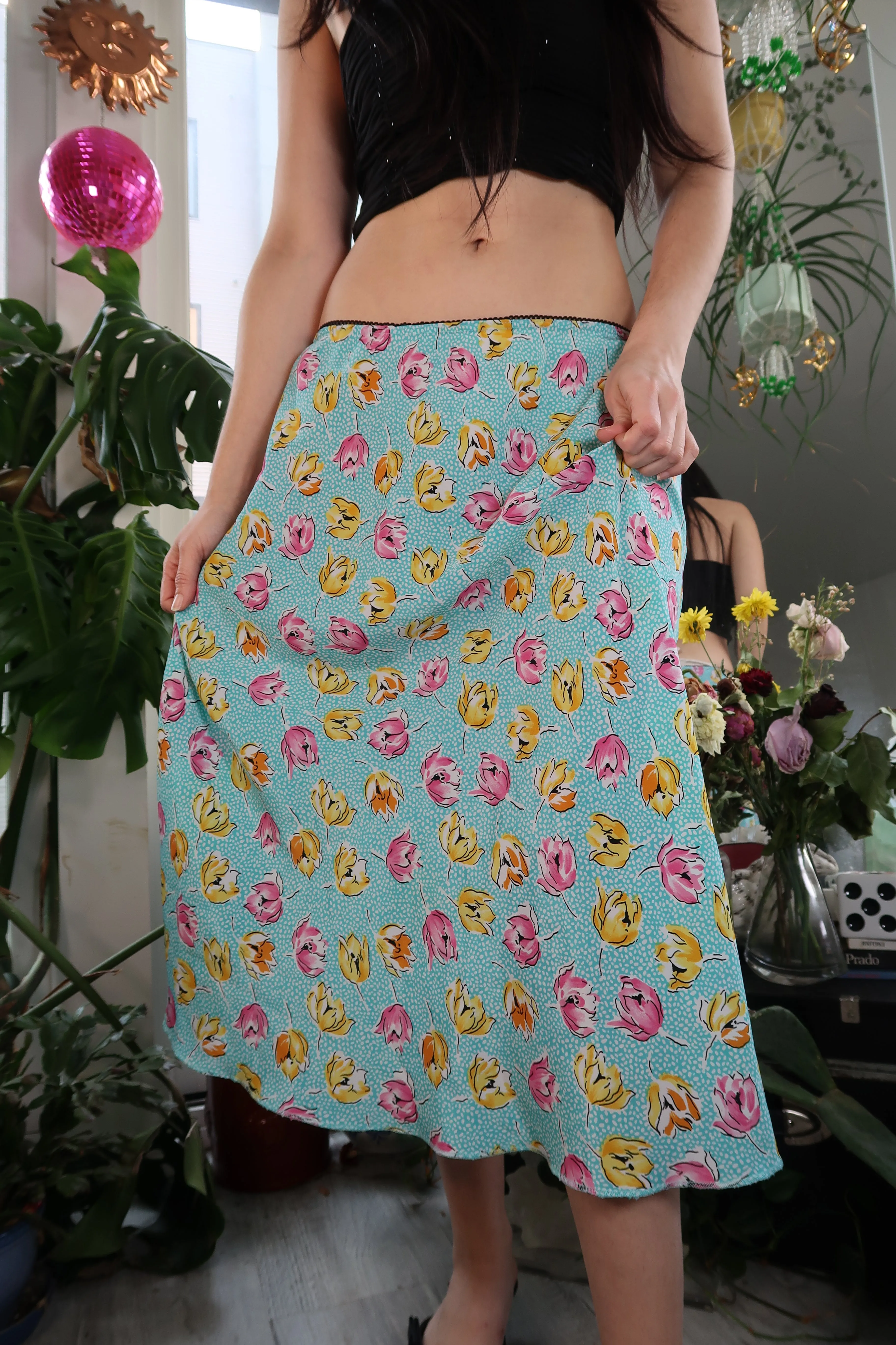 Vintage 2000s Pink and Yellow Roses Midi Skirt