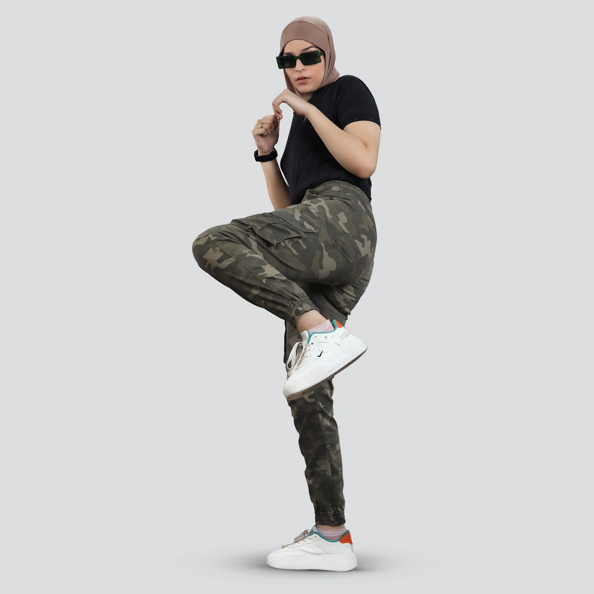 Women's Camo Cargo Pants With 6 pockets